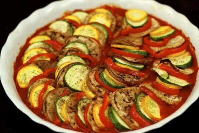 pregătind ratatouille pentru dieta Dukan