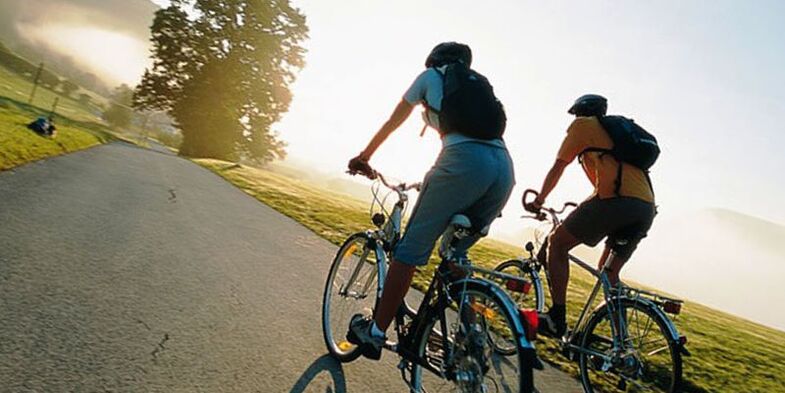 ciclismul este unul dintre exercițiile de slăbire